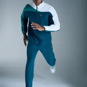 men’s tracksuit