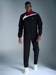men’s tracksuit